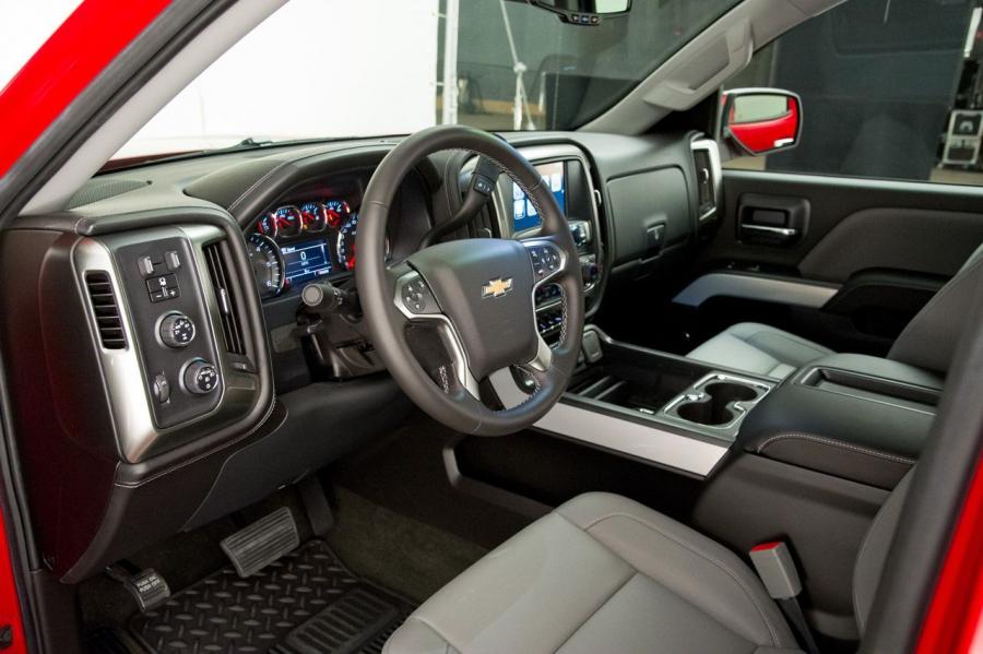  Chevrolet Silverado 2014 года  (фото 39 из 104)